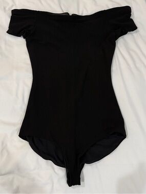 Alice + Olivia Black Off-Shoulder Kids One-Piece Bodysuit